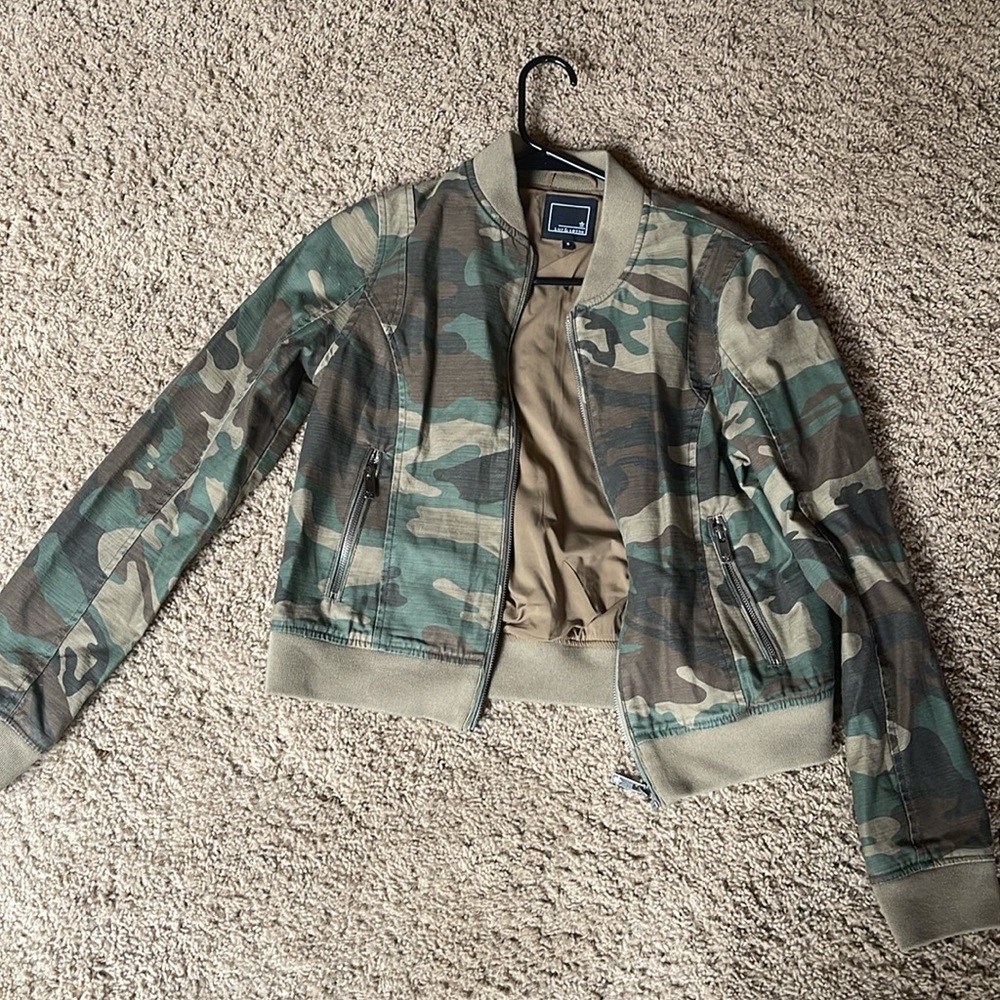 Camo bomber jacket Lilly and Lottie size S